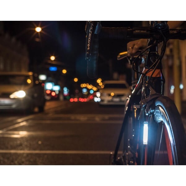 Knog Plus lumière vélo grande autonomie éclairage led usb Bakkie cycles